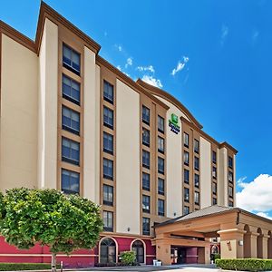 Holiday Inn Express & Suites Houston - Memorial Park Area By Ihg